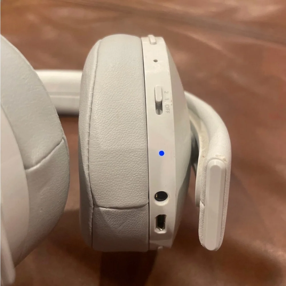 PS4 White Sony Gold Wireless Headset Gaming PlayStation NO ADAPTER